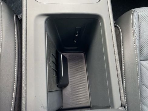 New 2026 Volkswagen Tiguan SE image 39