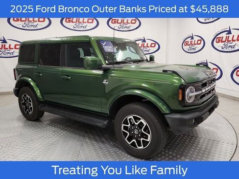 Used 2025 Ford Bronco Outer Banks image 1
