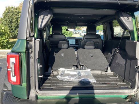 Used 2023 Ford Bronco Badlands image 20