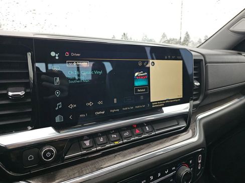 Used 2024 Chevrolet Silverado 2500 LTZ w/ LTZ Convenience Package image 28