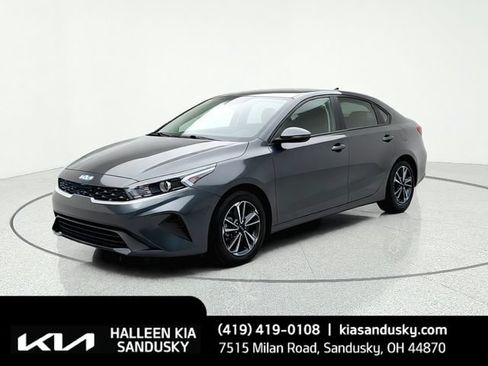Certified 2023 Kia Forte LXS w/ LXS Technology Package FWD image 1