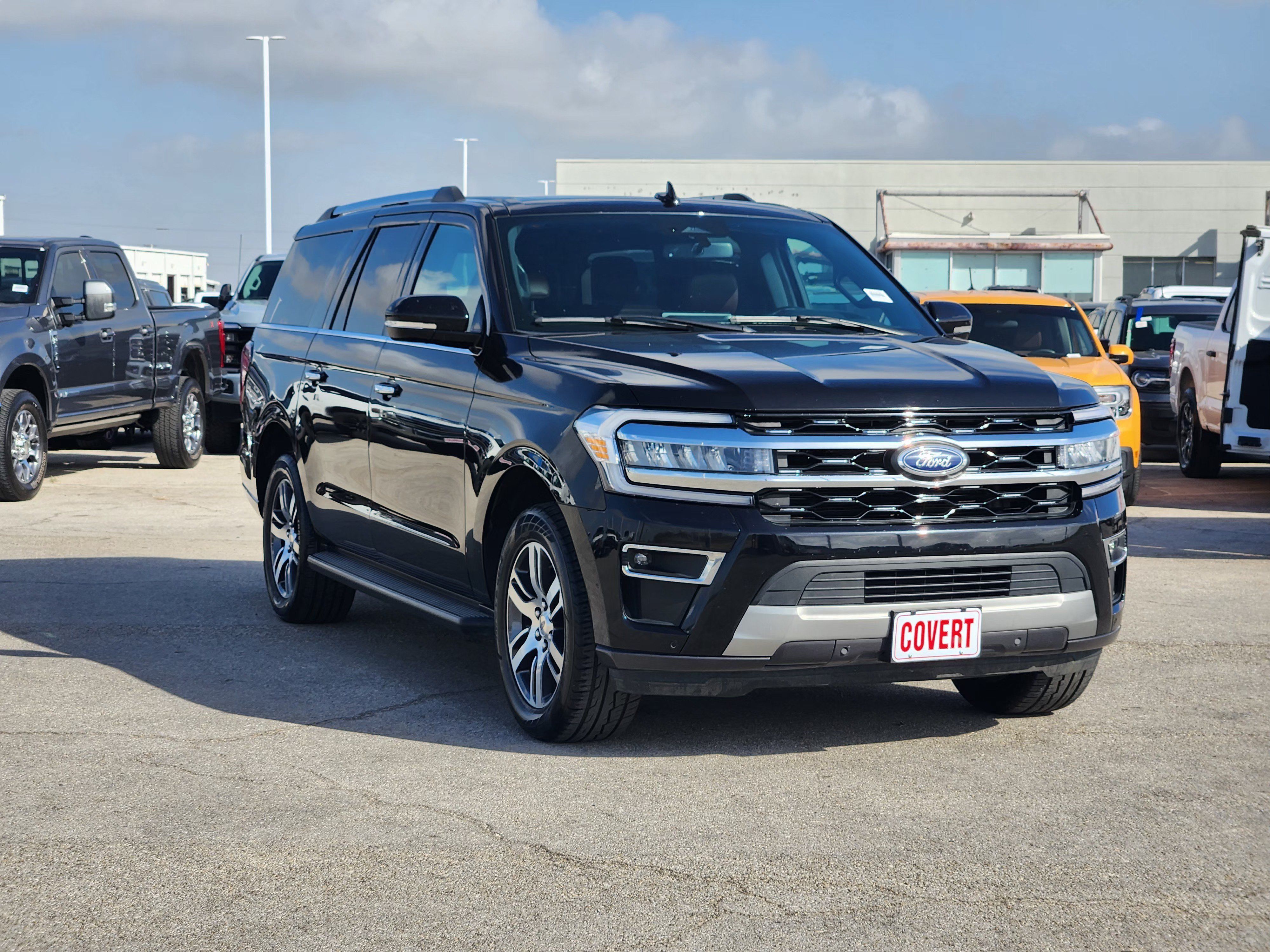 Used 2024 Ford Expedition Max Limited AWD/4WD image 3