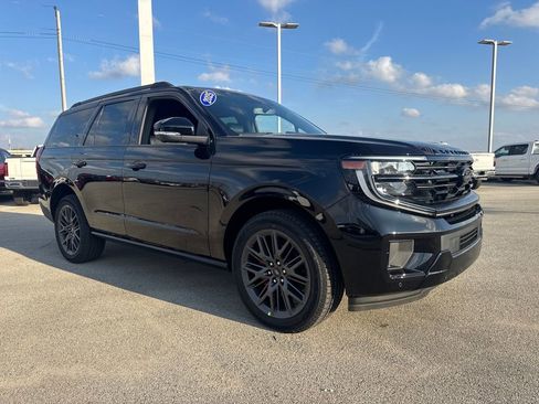 New 2025 Ford Expedition Platinum w/ Stealth Performance Package image 8