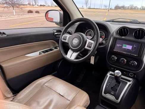 Used 2016 Jeep Compass High Altitude image 13