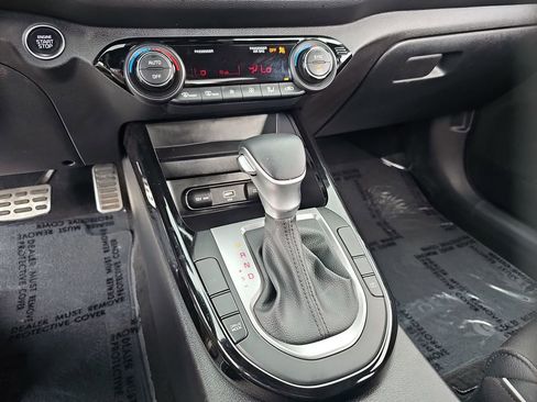 Used 2024 Kia Forte GT-Line image 16