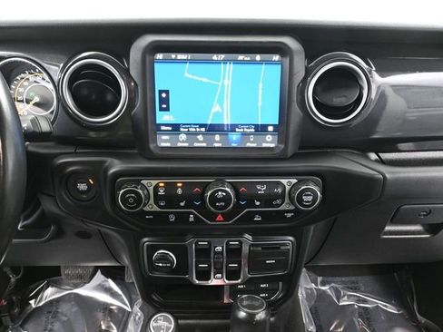 Used 2023 Jeep Wrangler Altitude image 32