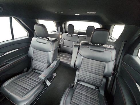 Used 2025 Ford Explorer ST-Line image 16