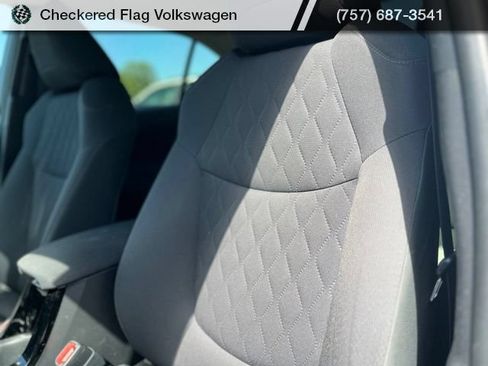 Used 2022 Toyota Corolla LE FWD image 21
