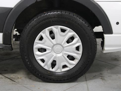 Used 2024 Ford Transit 350 XLT RWD image 12