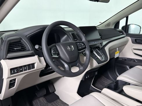 New 2026 Honda Odyssey EX-L image 3