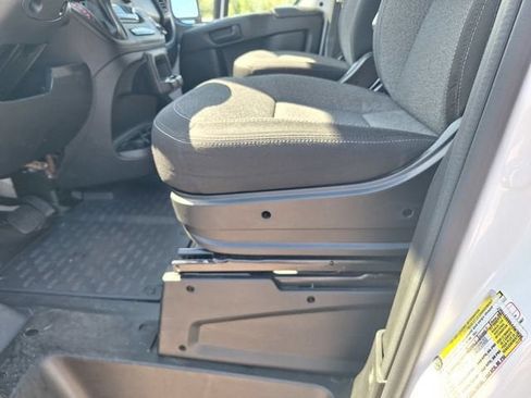 Used 2025 RAM ProMaster 2500 w/ U-Haul Equipment Group FWD image 16