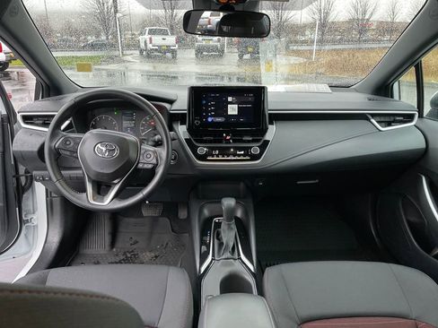 Certified 2025 Toyota Corolla SE image 17