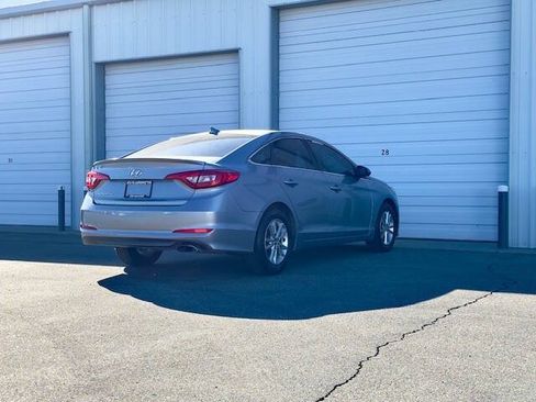 Used 2015 Hyundai Sonata SE FWD image 5
