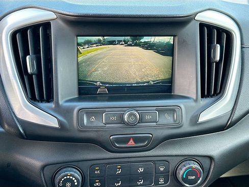 Used 2019 GMC Terrain SLE image 13