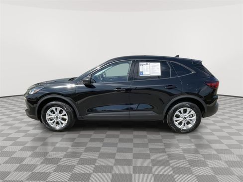 Used 2025 Ford Escape Active AWD/4WD image 9