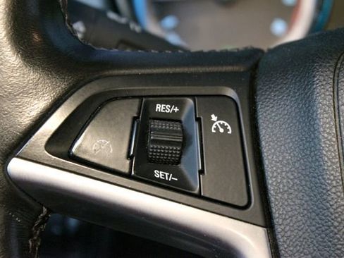 Used 2015 Buick Verano FWD image 18