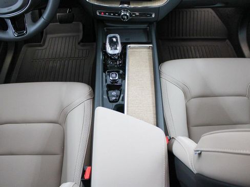 New 2026 Volvo XC60 B5 Plus w/ Protection Package Premier image 53