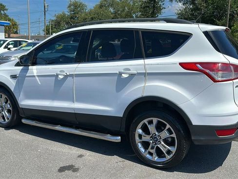 Used 2015 Ford Escape SE w/ Equipment Group 201A FWD image 10