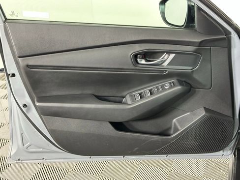 Used 2025 Honda Accord SE image 31