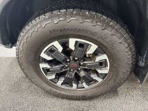 Used 2024 Nissan Frontier PRO-4X w/ Technology Package image 8