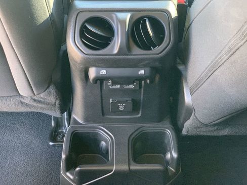 Used 2023 Jeep Wrangler Sahara image 19