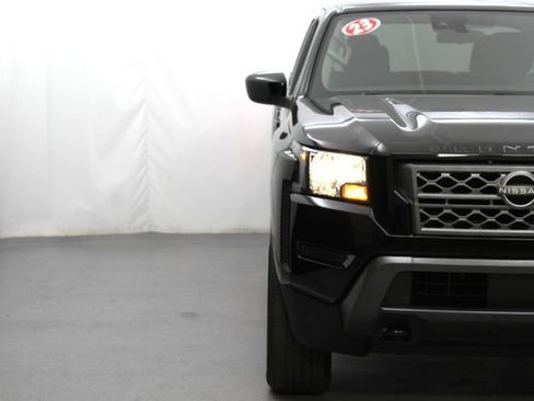 Used 2023 Nissan Frontier SV AWD/4WD image 5