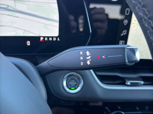 New 2026 Chevrolet Equinox LT image 19