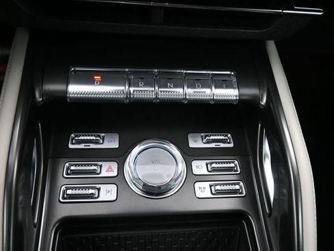 Used 2025 Lincoln Nautilus Reserve image 19