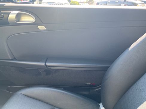Used 2011 Porsche Boxster RWD image 30