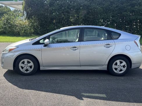 Used 2010 Toyota Prius FWD image 5
