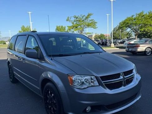 Used 2017 Dodge Grand Caravan SXT FWD image 4