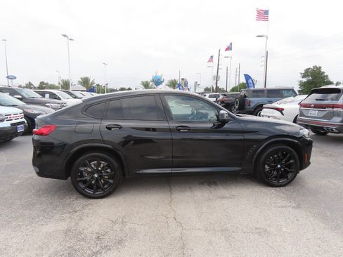 Used 2024 BMW X4 xDrive30i w/ Premium Package AWD/4WD image 10