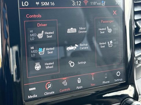 Used 2021 RAM 1500 Laramie AWD/4WD image 37