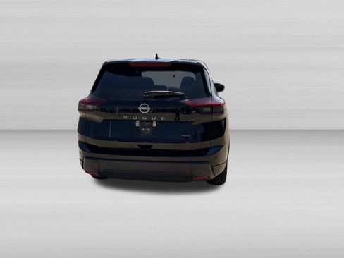 Used 2025 Nissan Rogue SV AWD/4WD image 5