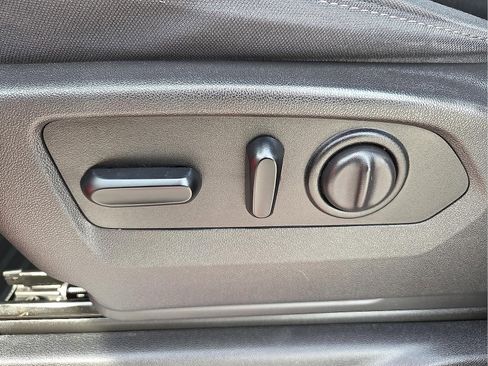 Used 2019 Chevrolet Silverado 1500 RST w/ All-Star Edition image 15