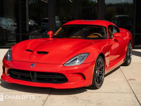 Used 2013 SRT Viper GTS w/ GTS Laguna Interior Pkg image 6
