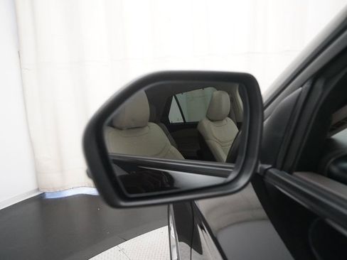 Used 2020 Ford Explorer Platinum w/ Premium Technology Package image 25