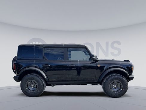 New 2025 Ford Bronco Badlands image 8