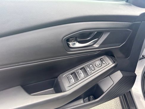 Used 2023 Honda Accord EX image 17