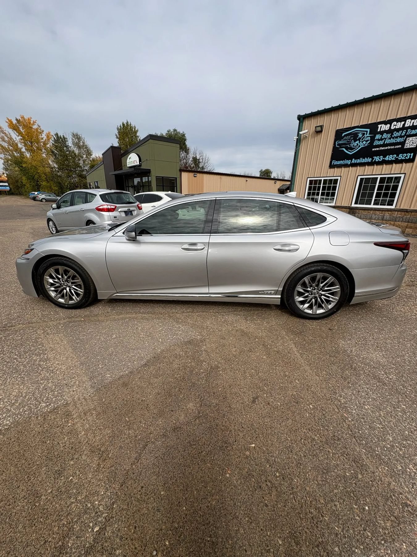 Used 2018 Lexus LS 500h AWD w/ Accessory Package (Z1) image 8