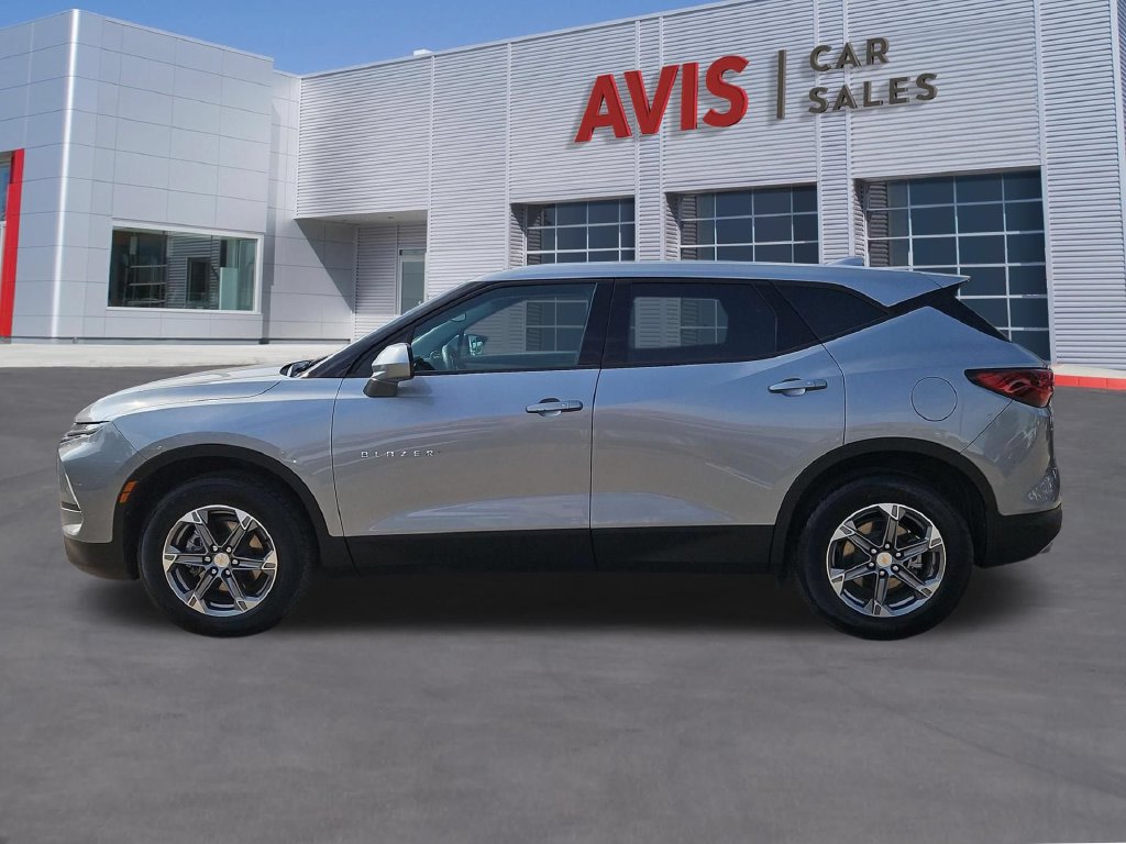 Used 2025 Chevrolet Blazer LT FWD image 10