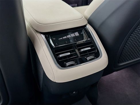 Used 2025 Volvo XC90 B5 Plus w/ Protection Package image 27