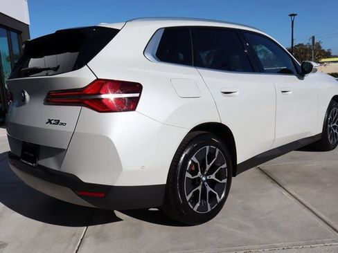 Used 2025 BMW X3 xDrive30i image 3