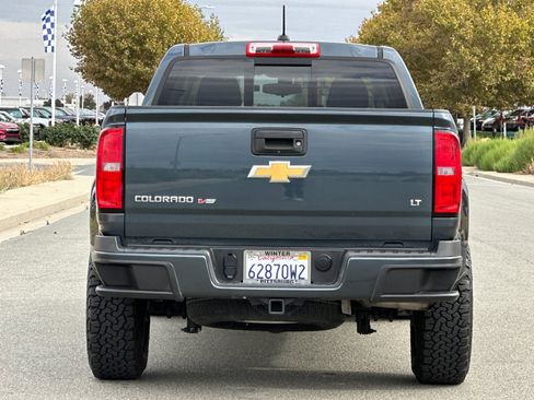 Used 2020 Chevrolet Colorado LT w/ LT Convenience Package image 5