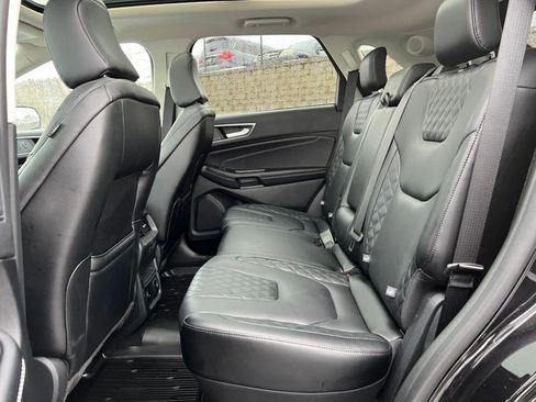 Used 2024 Ford Edge Titanium w/ Equipment Group 301A image 4