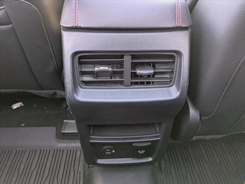 Certified 2022 Ford Edge ST-Line w/ Class II Trailer Tow Package image 22