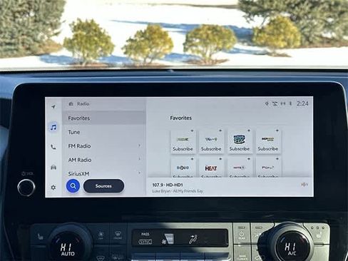 Used 2024 Toyota Grand Highlander XLE image 12