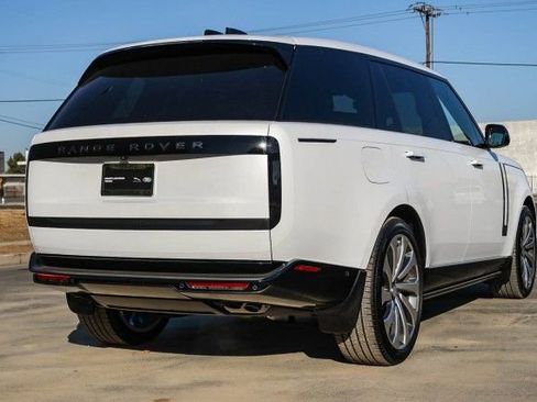New 2025 Land Rover Range Rover Long Wheelbase SE image 7