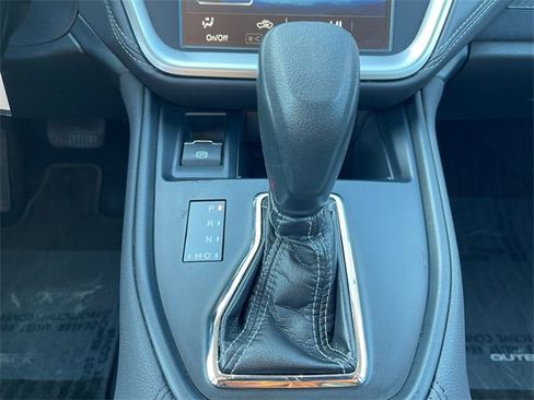 Used 2020 Subaru Outback 2.5i Premium image 22