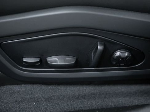 New 2026 Porsche Taycan 4S image 17